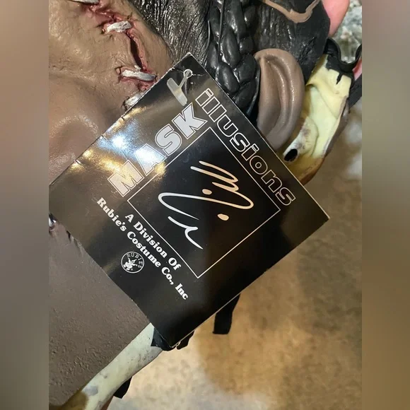 Travis Scott Rodeo leatherface mask - Picture 3 of 4